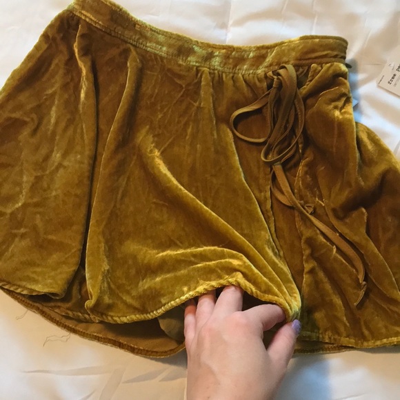 ❤️ sold Free People skirt/shorts! - Picture 8 of 8